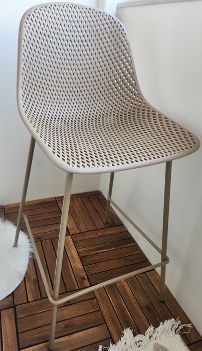 Scaun bar bej din metal Quinby Kave Home