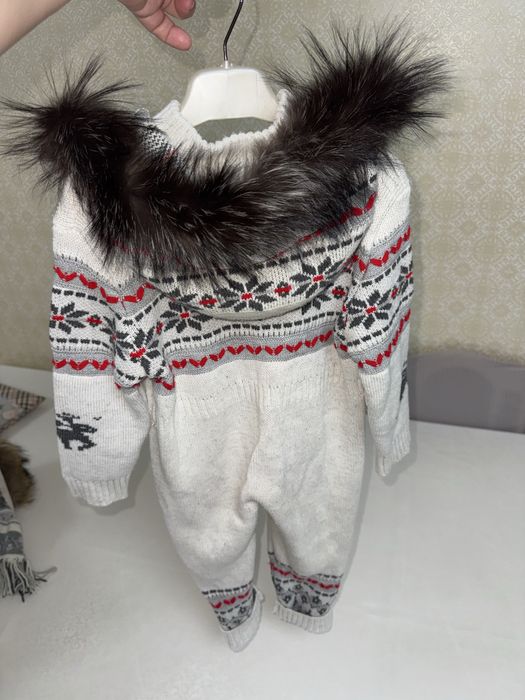 Продам комбинизон для девочек