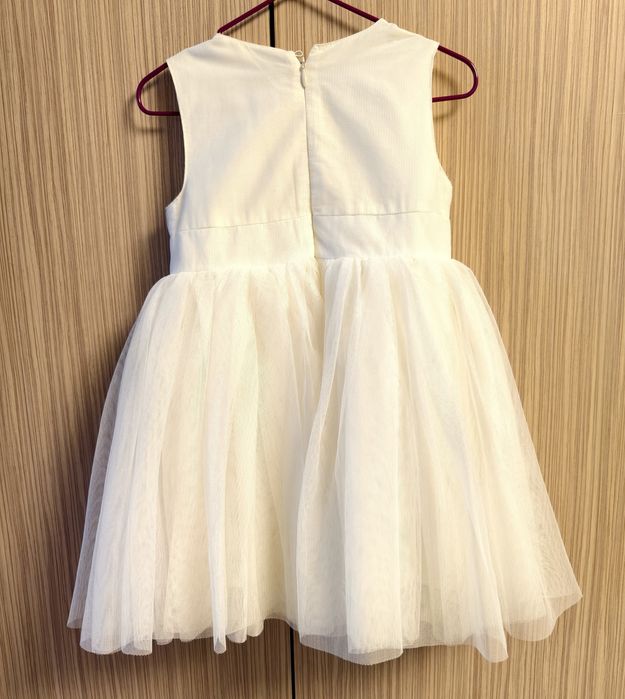 Нарядное платье для девочки