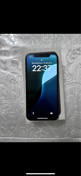 iPhone xs 64гб.
