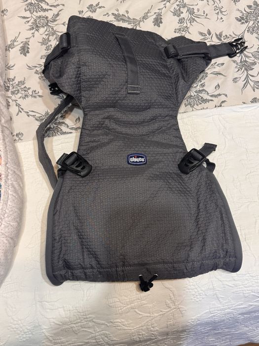 Sistem de purtare ergonomic chicco