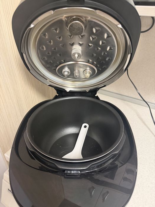 Мултикукър Philips HD2151