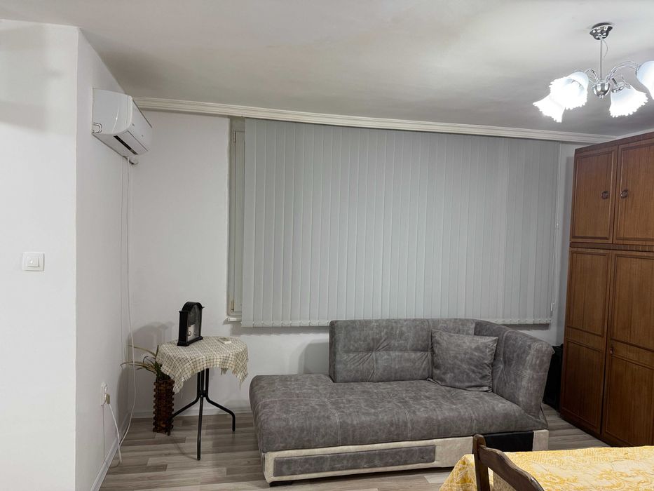 Дава се под наем Многостаен апартамент в Бургас, Възраждане - 108 кв.м за 578.34 € - Снимка #1