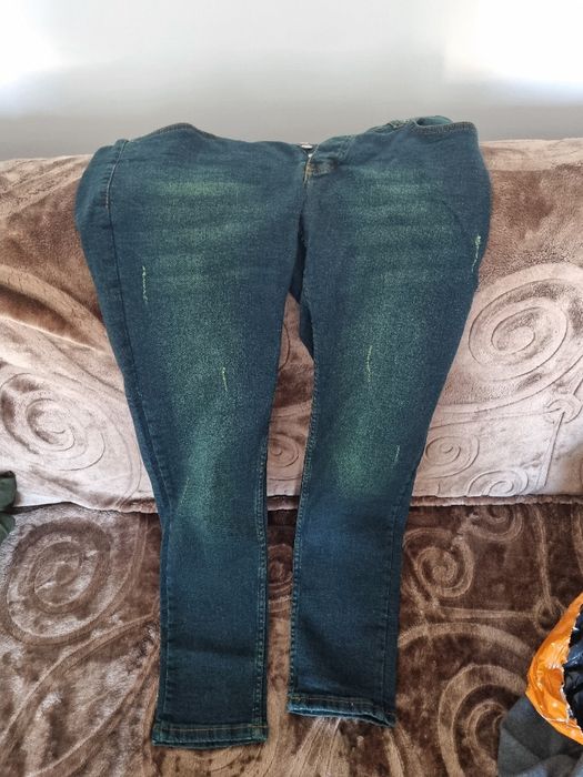 Мъжки дънки с тясна кроика и зелен отенък 32 размер