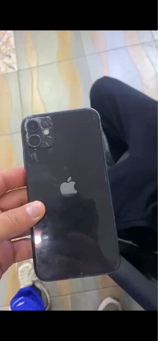 Продам айфон 11 128гб