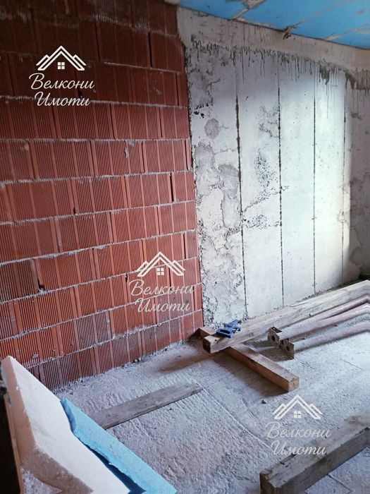 Апартамент в малка жил.сграда пред АКТ 14