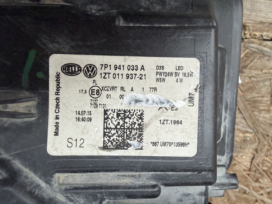 Far stanga VW Touareg 7P Facelift 2015-2018 Xenon adaptiv + LED Origin