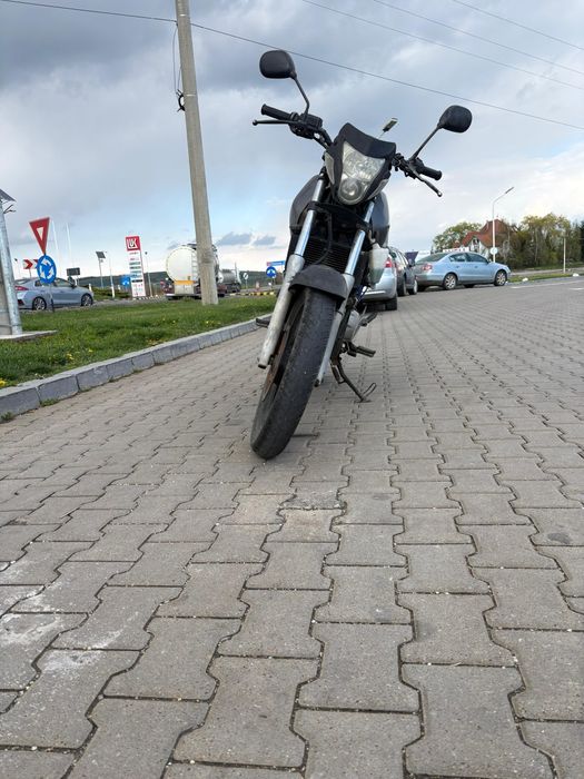 Honda varadero XL 125 in Stare Buna  de functionare  cu toate actele in regular fiscal pe loc .