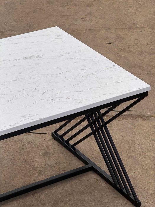 Журнальный кофейный столик, Журналний стол в стиле лофт