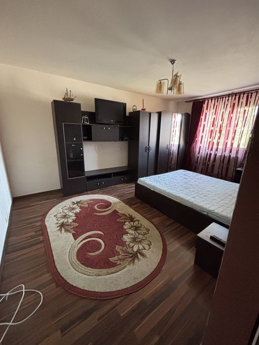 Apartament cu 3 camere