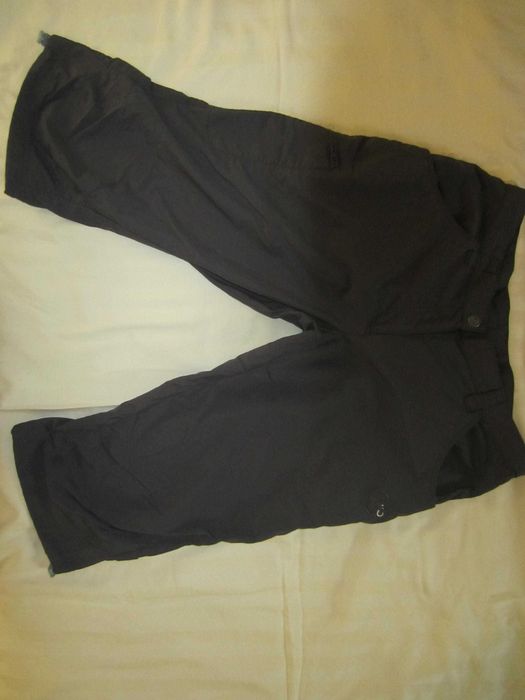Pantalon bermude Mammut, masura 42-46, Talie=85cm,culoare gri-inchis, stare f. buna - ca nou