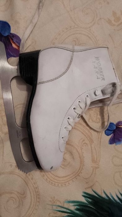 Кънки за лед. 34 номер