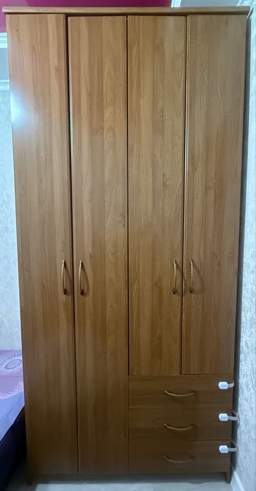 Шкаф в отличном состоянии
