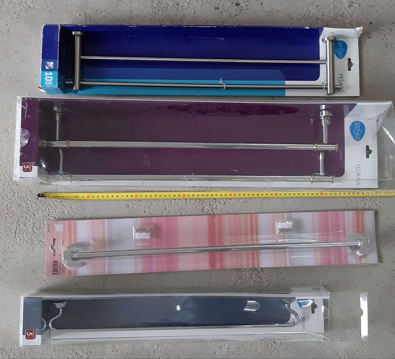 Оборудване баня / поставки сапун, кърпи, паста и четки, дозатор