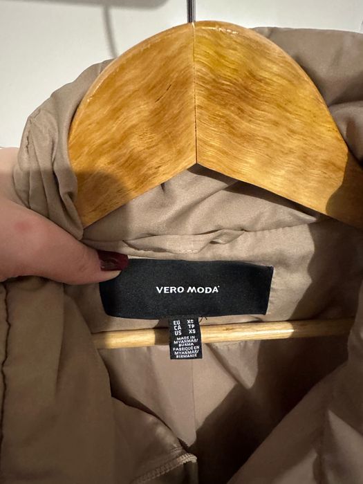 Geacă pufoasă, Vero Moda, femei, mărimea XS, bej