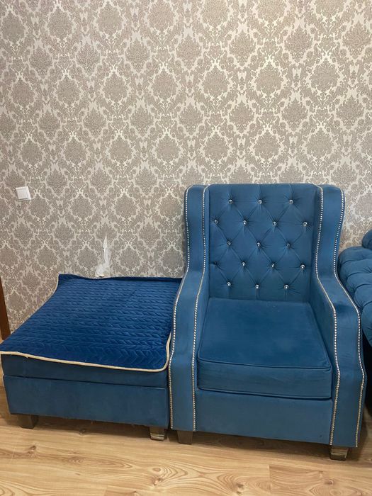 Продам Диван в комплекте