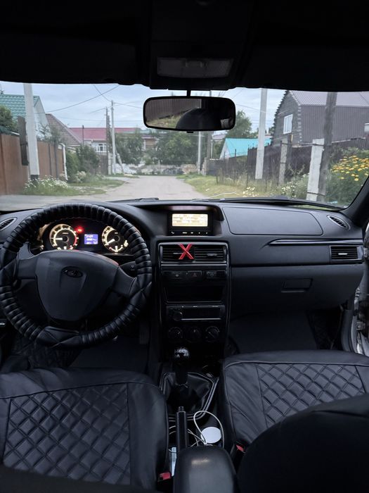 Продам lada priora 2
