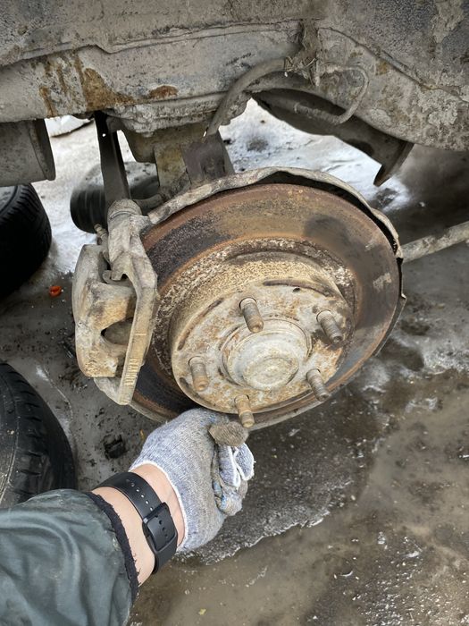 Поворотный кулак мазда кронос