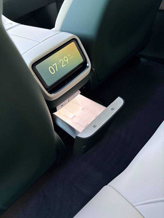 xiaomi YU7 avtomobil