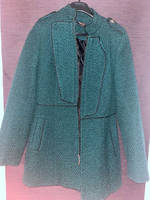 palton, geaca,  haine  dama in stare f buna