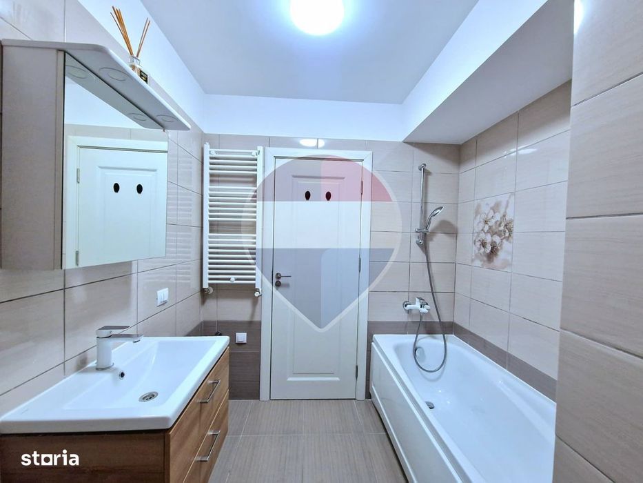 Apartament 2 camere și parcare Fiald (zona Nord)