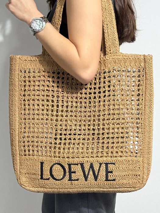 Geanta Loewe de plaja !!! Dimensiuni 44/42 !!!