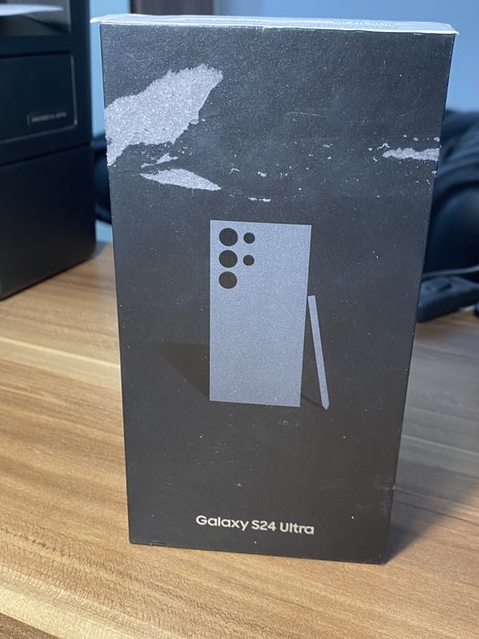 Samsung Galaxy s24 ultra • 256 GB • Titanium Black