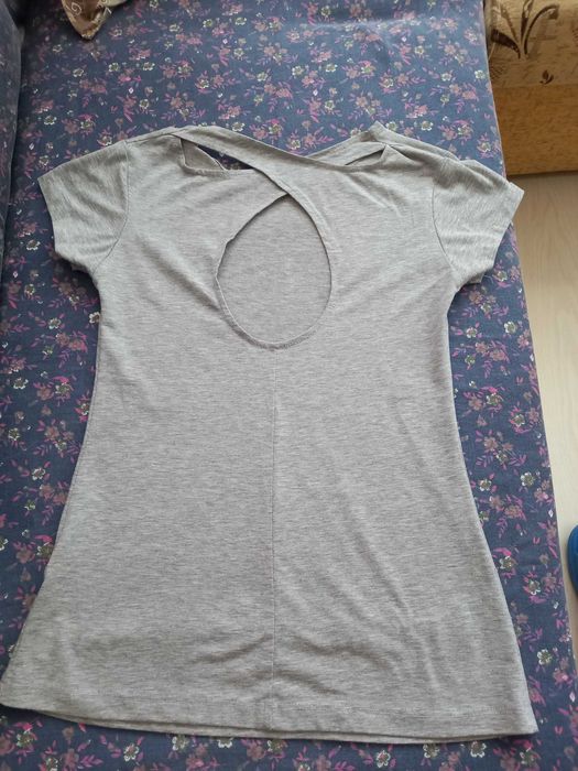 Продавам детски дрехи