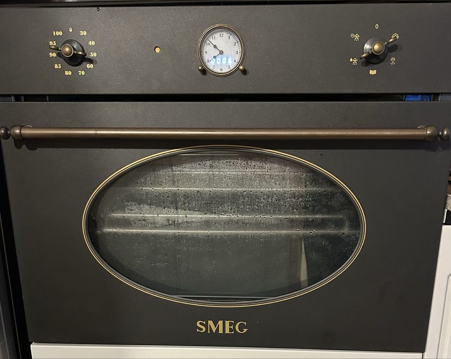 Cuptor cu aburi SMEG