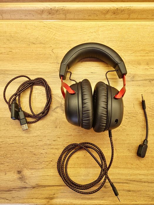 Наушники HyperX Cloud III черно-красный
