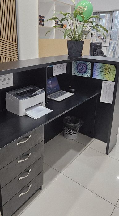 Ресепшн угловой чёрный