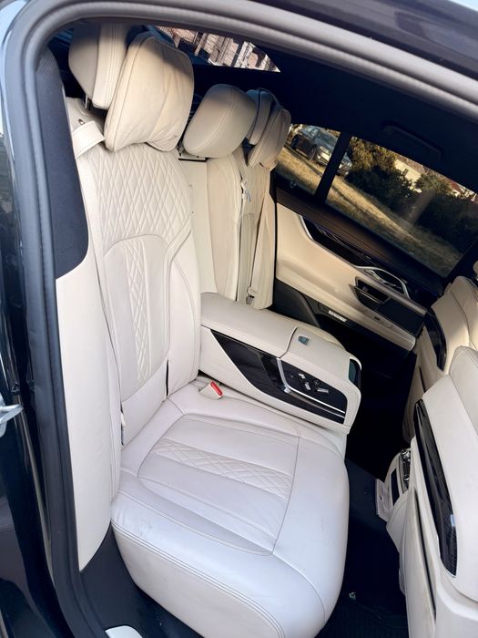 Bmw Seria 7 G11 2016 M Sport X drive
