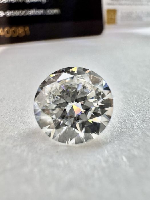 Диамант 3 карата, мойсанит, за бижу и подарък