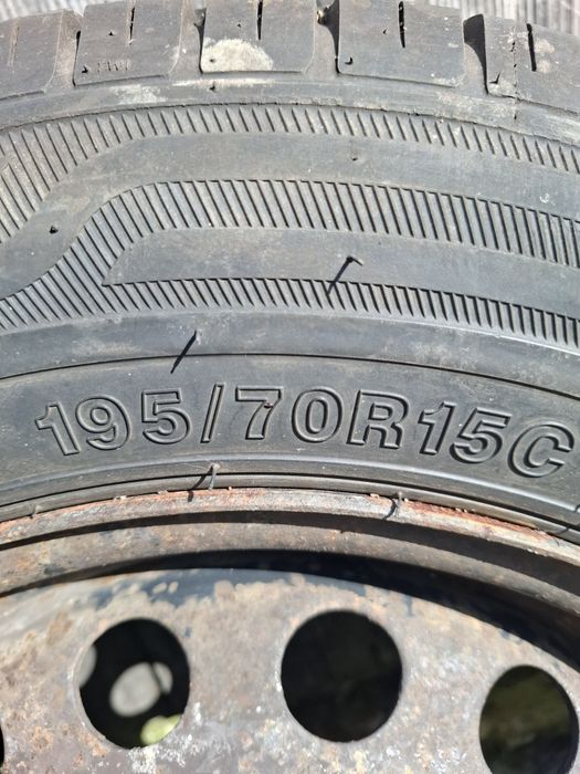 Cauciucuri 195 70  r15c  vara