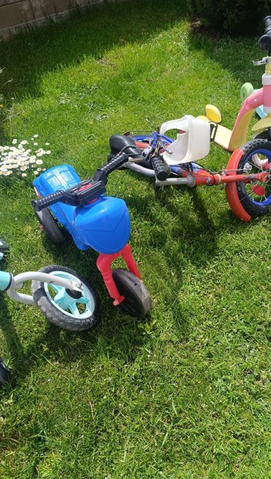 Vând bicicleta trotineta elefant căluț cu 4 roti