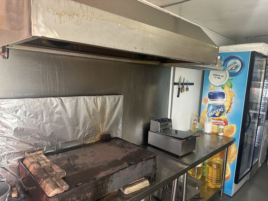 НАЕМ/ПРОДАЖБА на Камион кемпер за БЪРЗО Хранене/Каравана/Скара/кухня