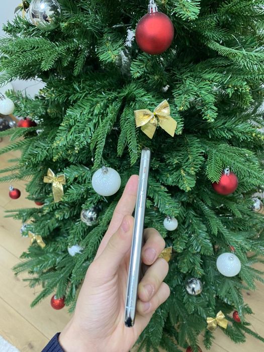 Продам Iphone 11 pro