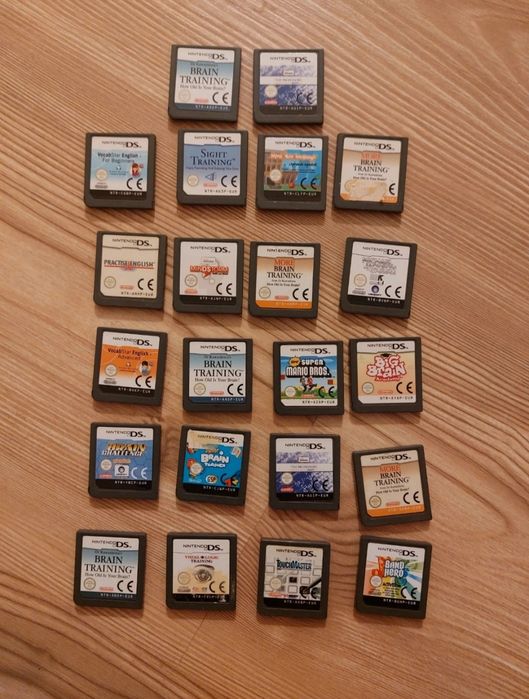 Colecție de Jocuri 22 buc Nintendo DS - Brain Training, Sight Training, Nintendogs și altele!

Nintendo DS - Brain Training, Sight Training