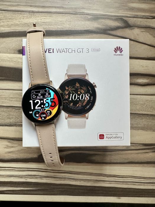 Huawei watch GT 3  /42 mm/ с много допълнителни каишки
