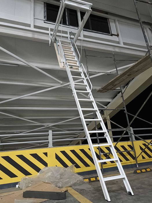 Сервисное обслуживание чердачных лестниц