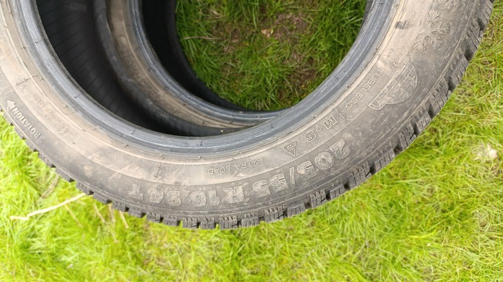 Продам б/у шины зимние 205/55/16