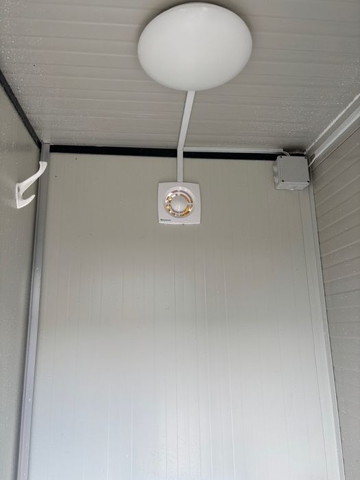 Toaleta WC ecologica racordabila vas englezesc cu 2 posturi HELSINKI