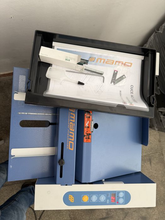 Capsator reviste MAMO Foldnak