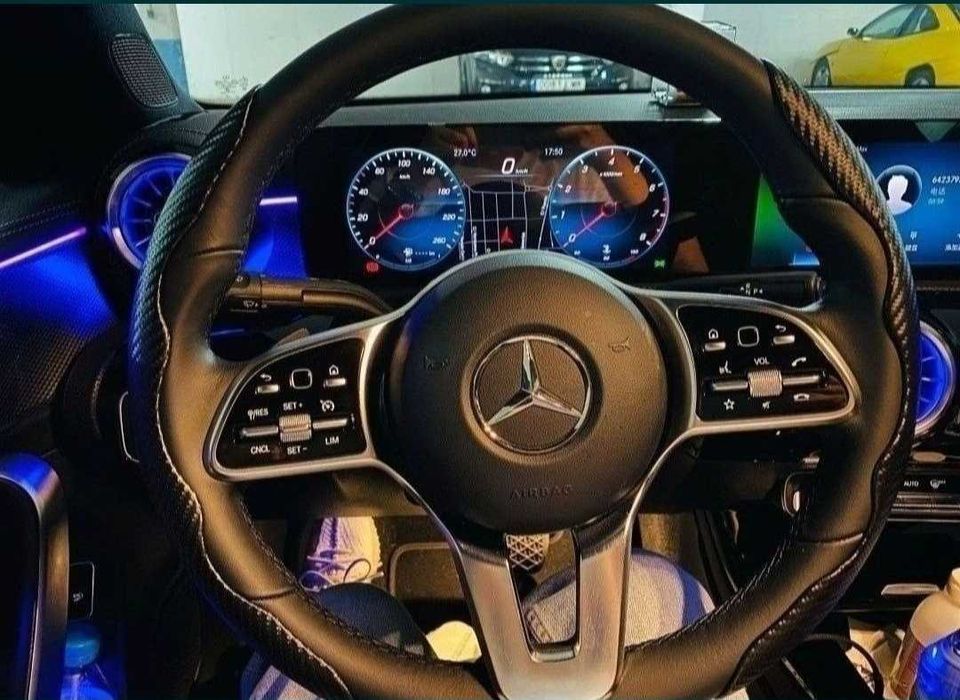 Husa volan universala aspect sport