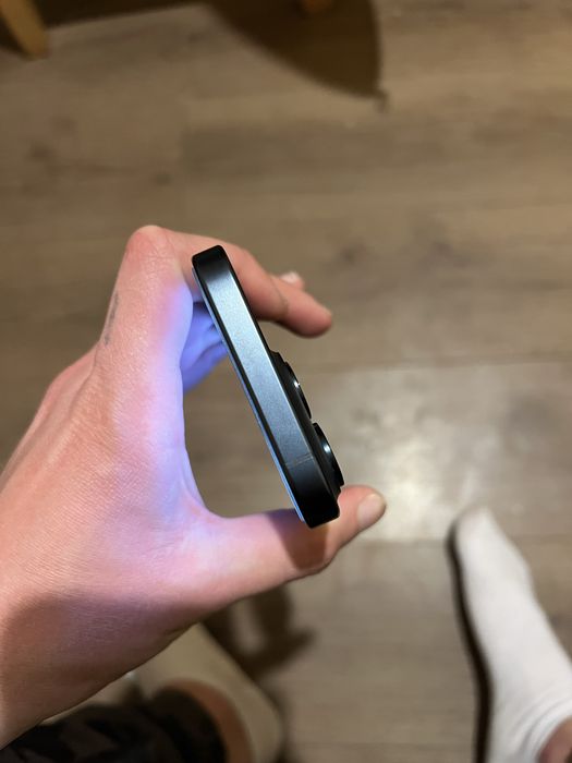 IPhone 15 Pro blue titanium Esim