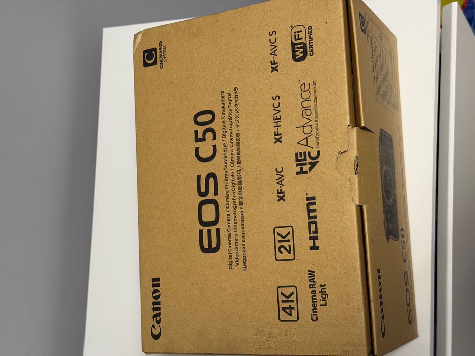 Canon EOS C50 чисто нова