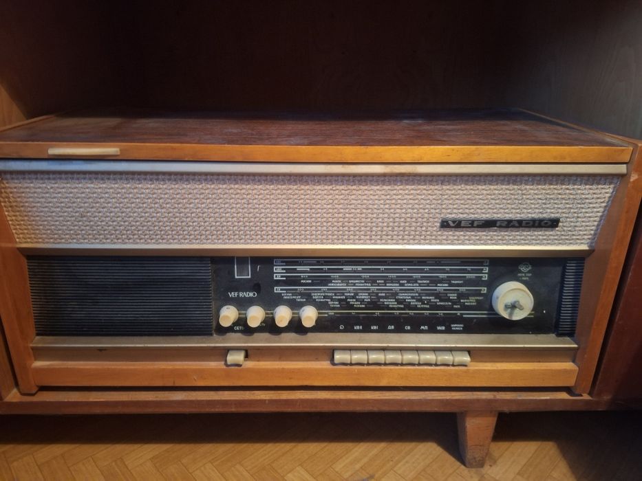 Стари радио грамофони