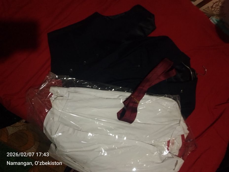 Kastum shim va oq kõylak galustik