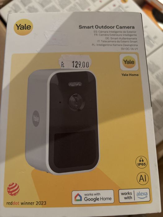 Camera inteligenta de exterior Yale
