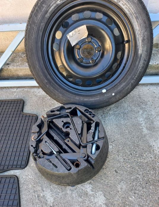 Set covorașe auto originale cauciuc Opel Astra H - roată rezerva cu kit